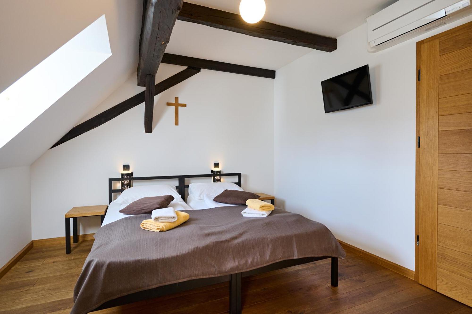 Old Parish House Bed and Breakfast Bled Buitenkant foto