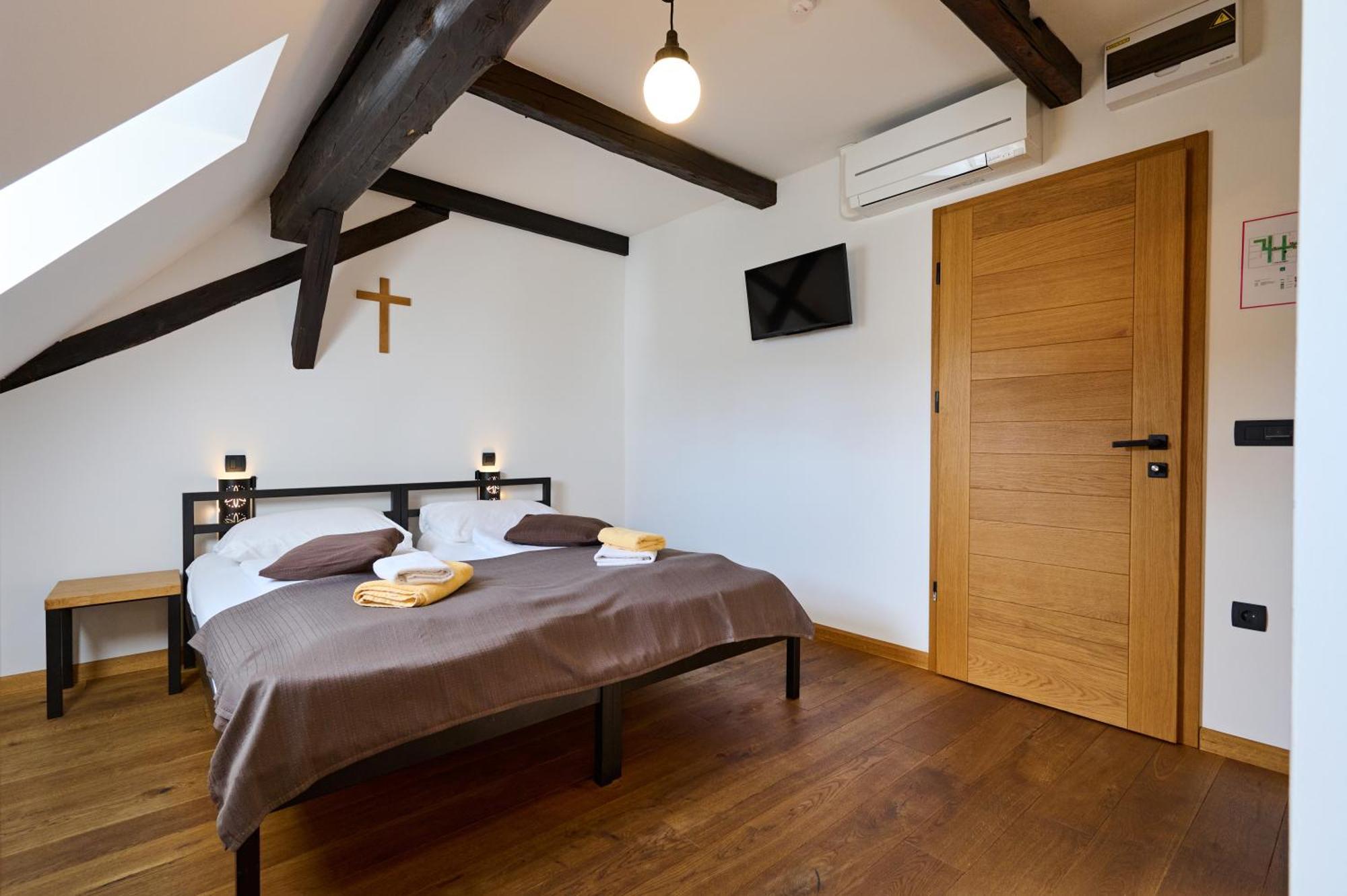 Old Parish House Bed and Breakfast Bled Buitenkant foto