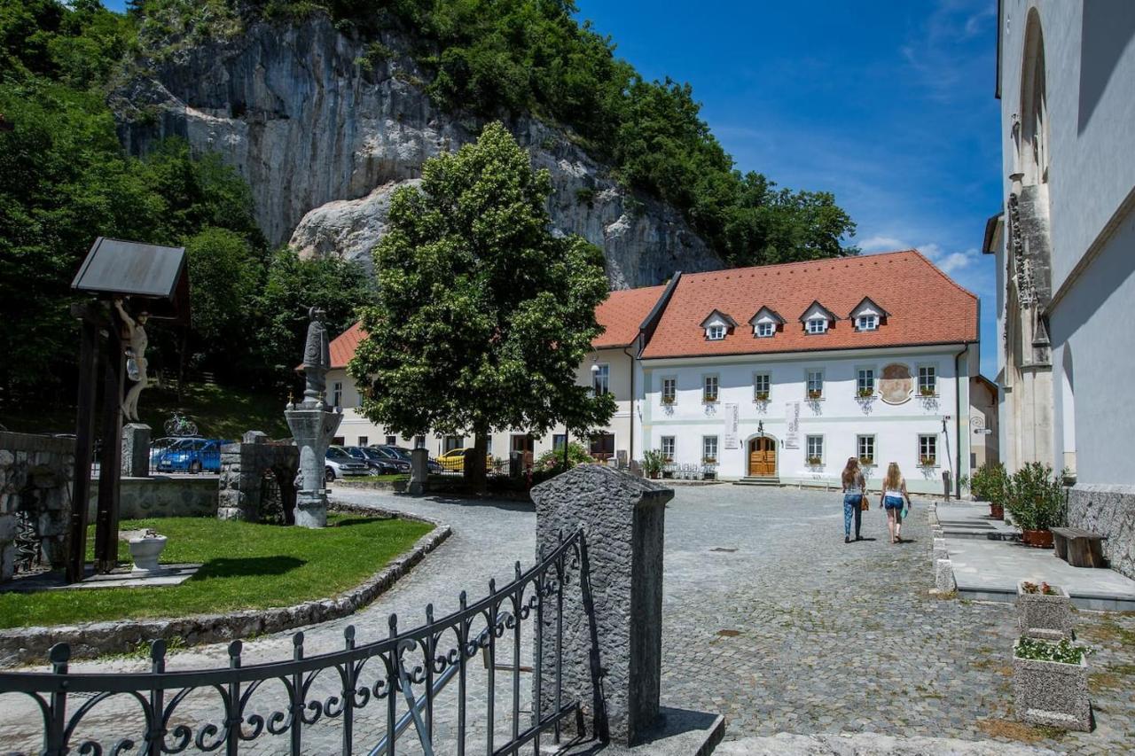 Old Parish House Bed and Breakfast Bled Buitenkant foto